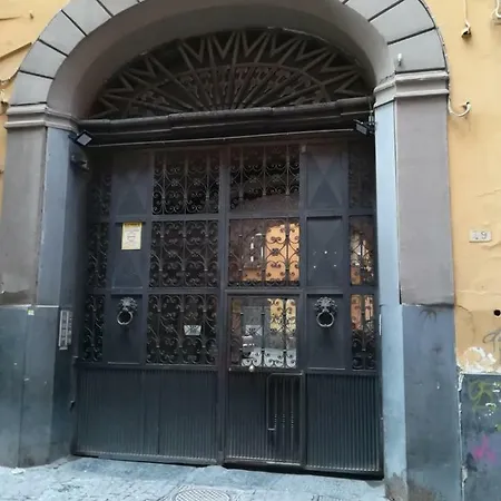 Casa Vacanze Sapienza 29 Naples Exterior photo